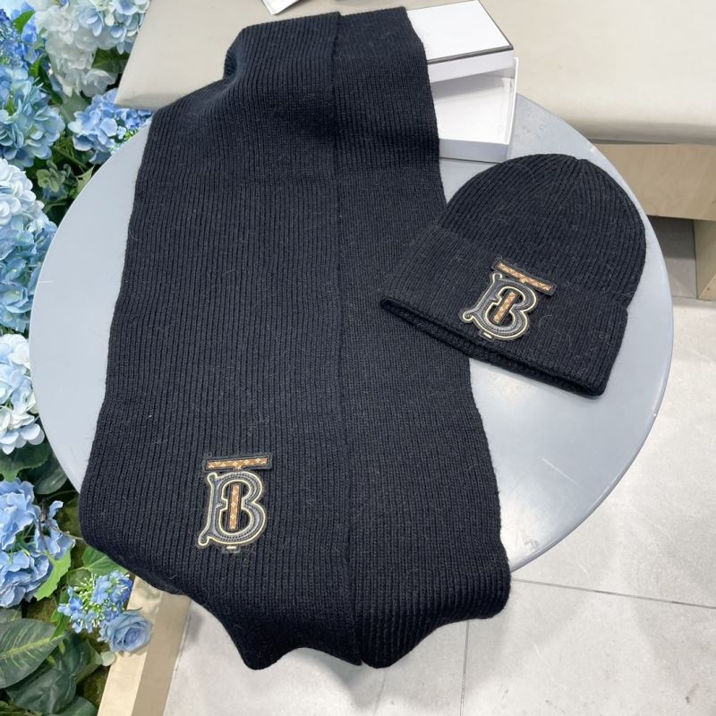 Burberry Caps Scarfs